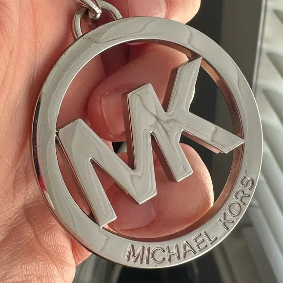 MICHAEL KORS MK Silver Keychain - Picture 3 of 6
